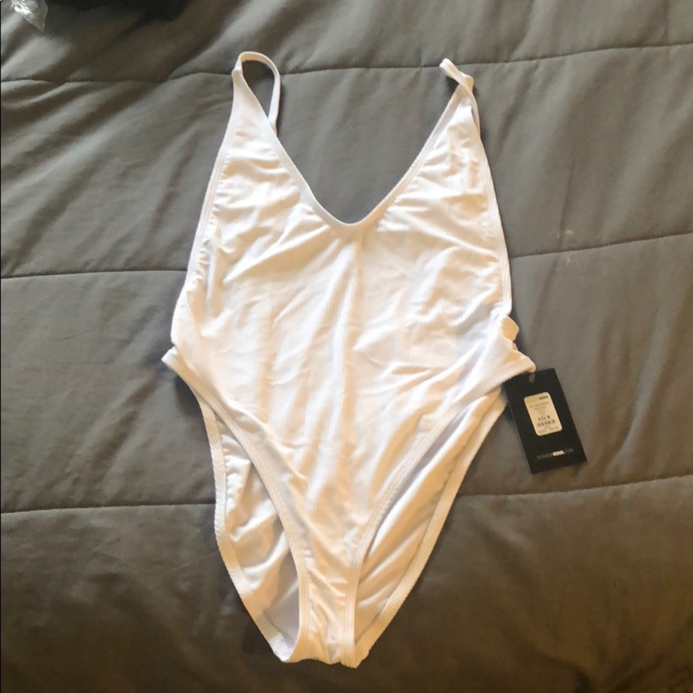 NEW WITH TAGS! White fashion nova swimsuit